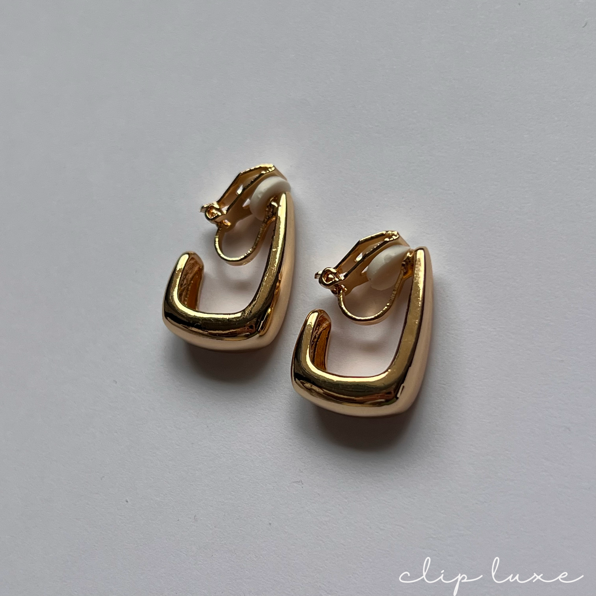 Teardrop clip on earrings