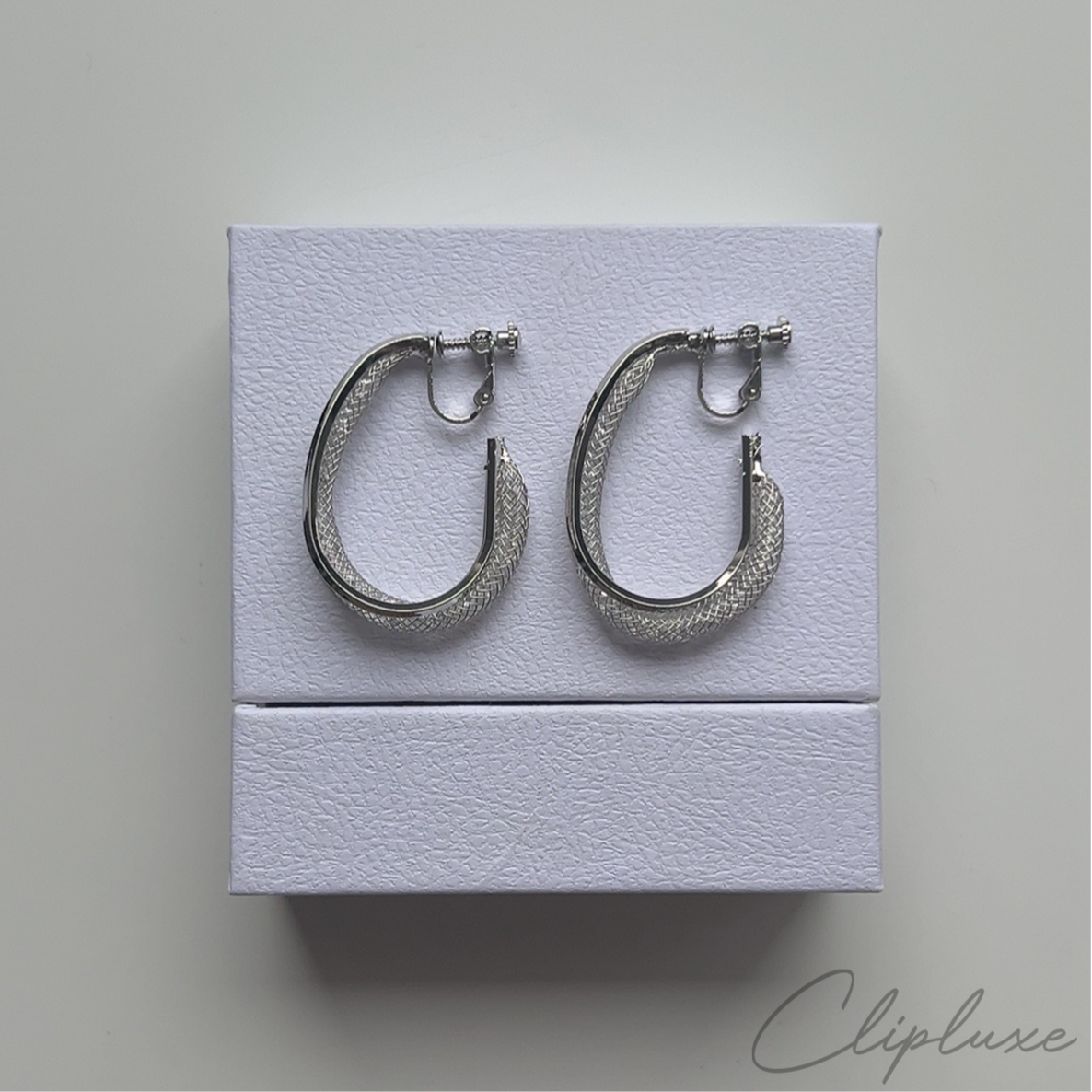 Glitter oval  hoop Clip-on earring