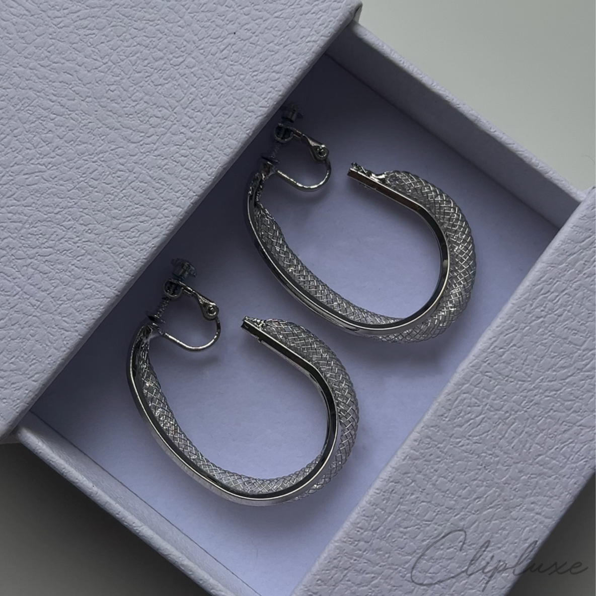 Glitter oval  hoop Clip-on earring