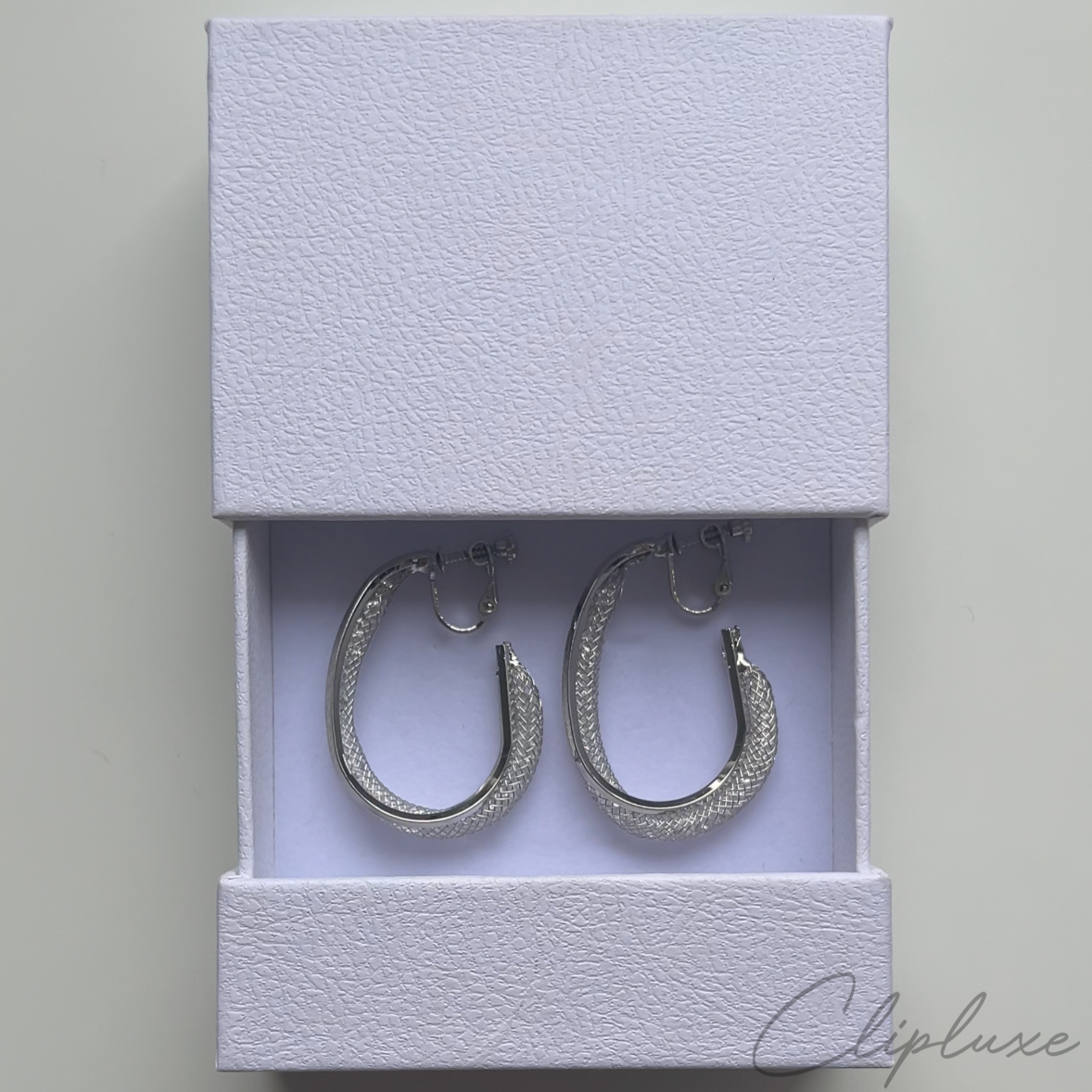 Glitter oval  hoop Clip-on earring