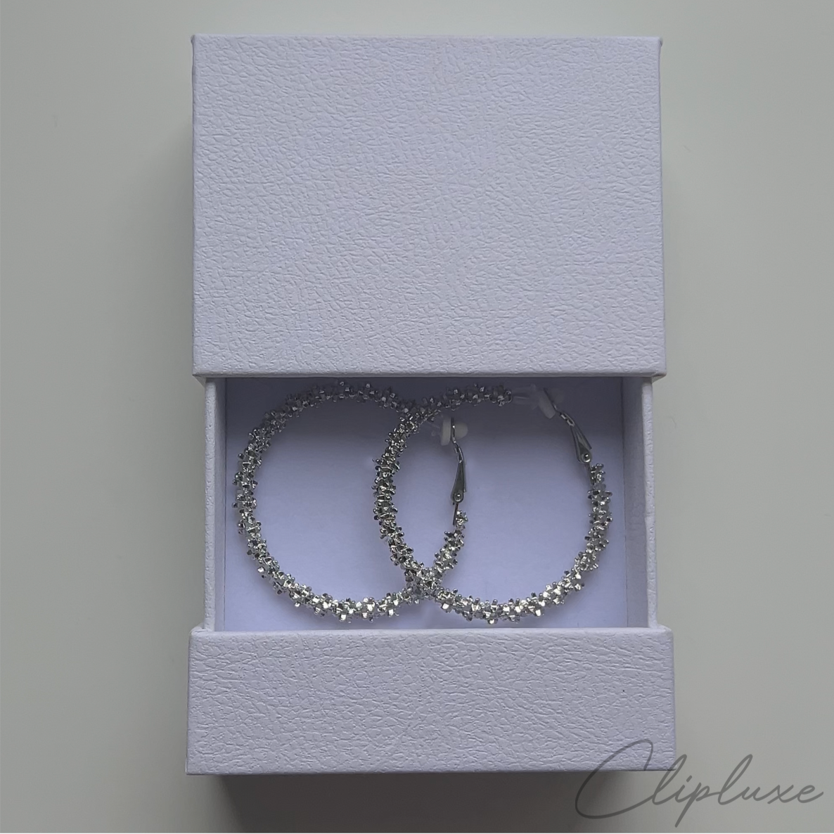 Textured simple hoop Clip-on earring