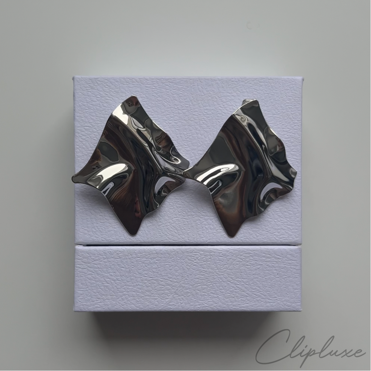 Irregular hanging Clip-on earring