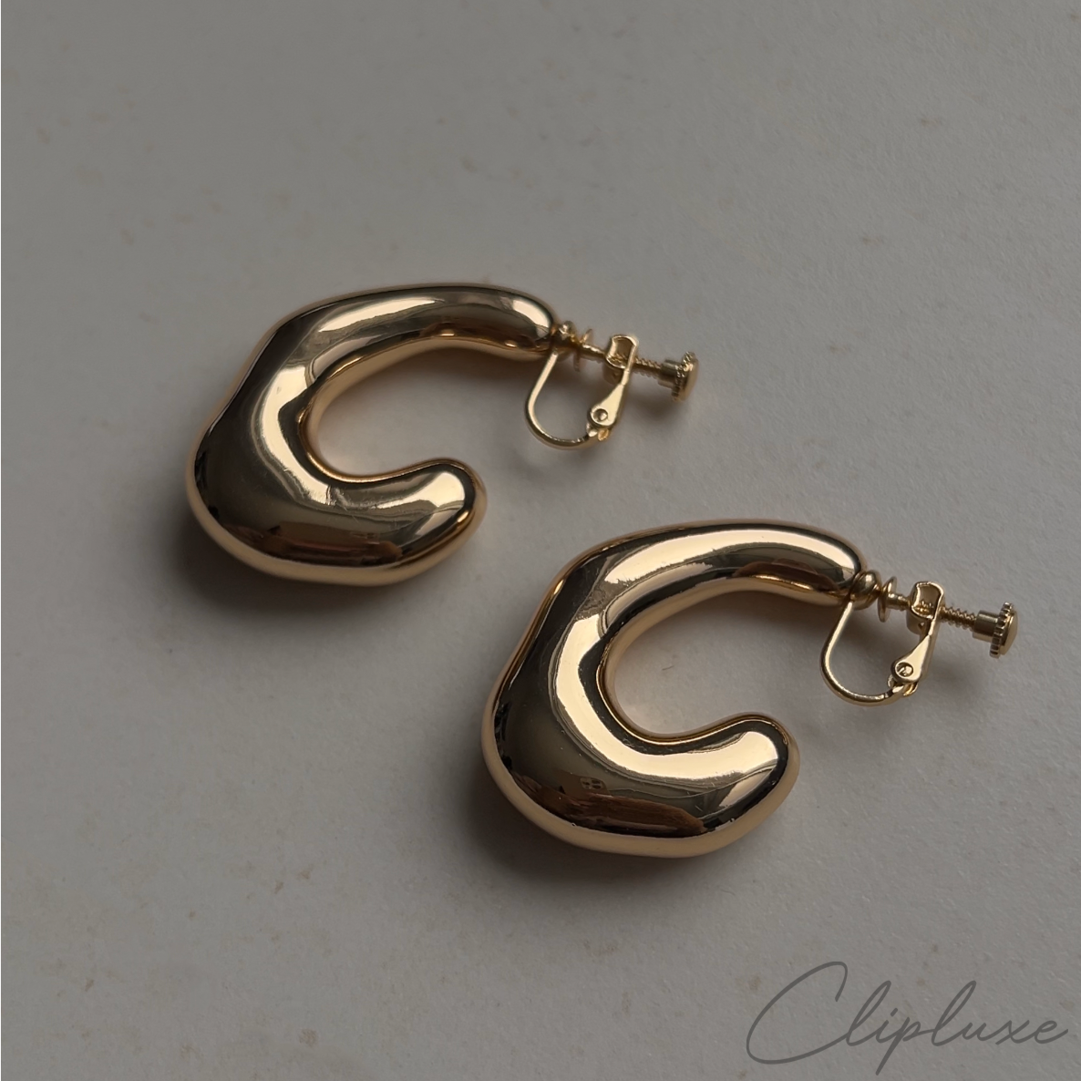 Irregular hooped Clip-on earring