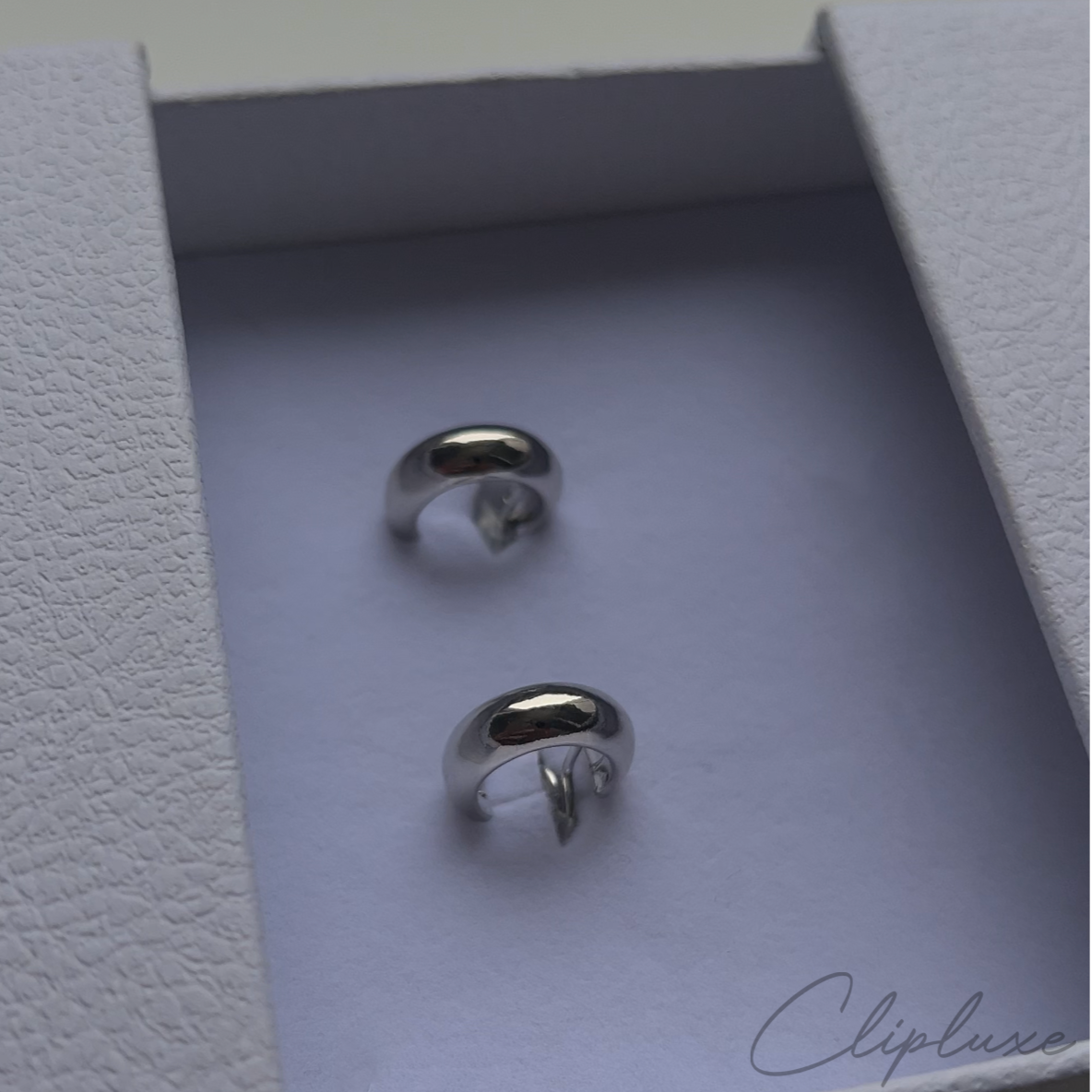 Minimalistic small hoop Clip-on earring