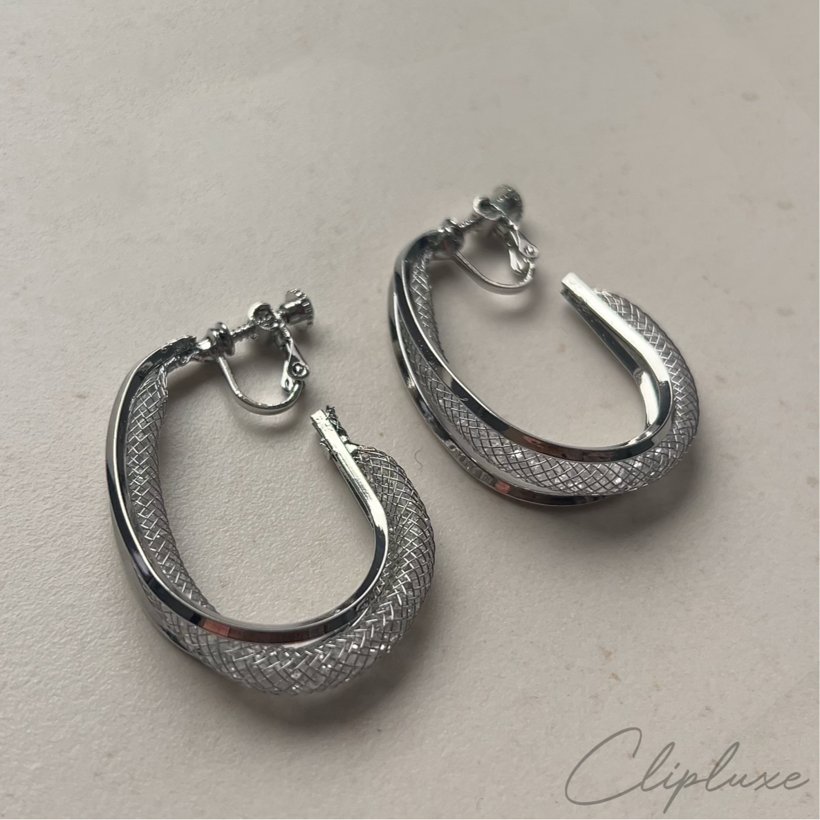 Glitter oval  hoop Clip-on earring