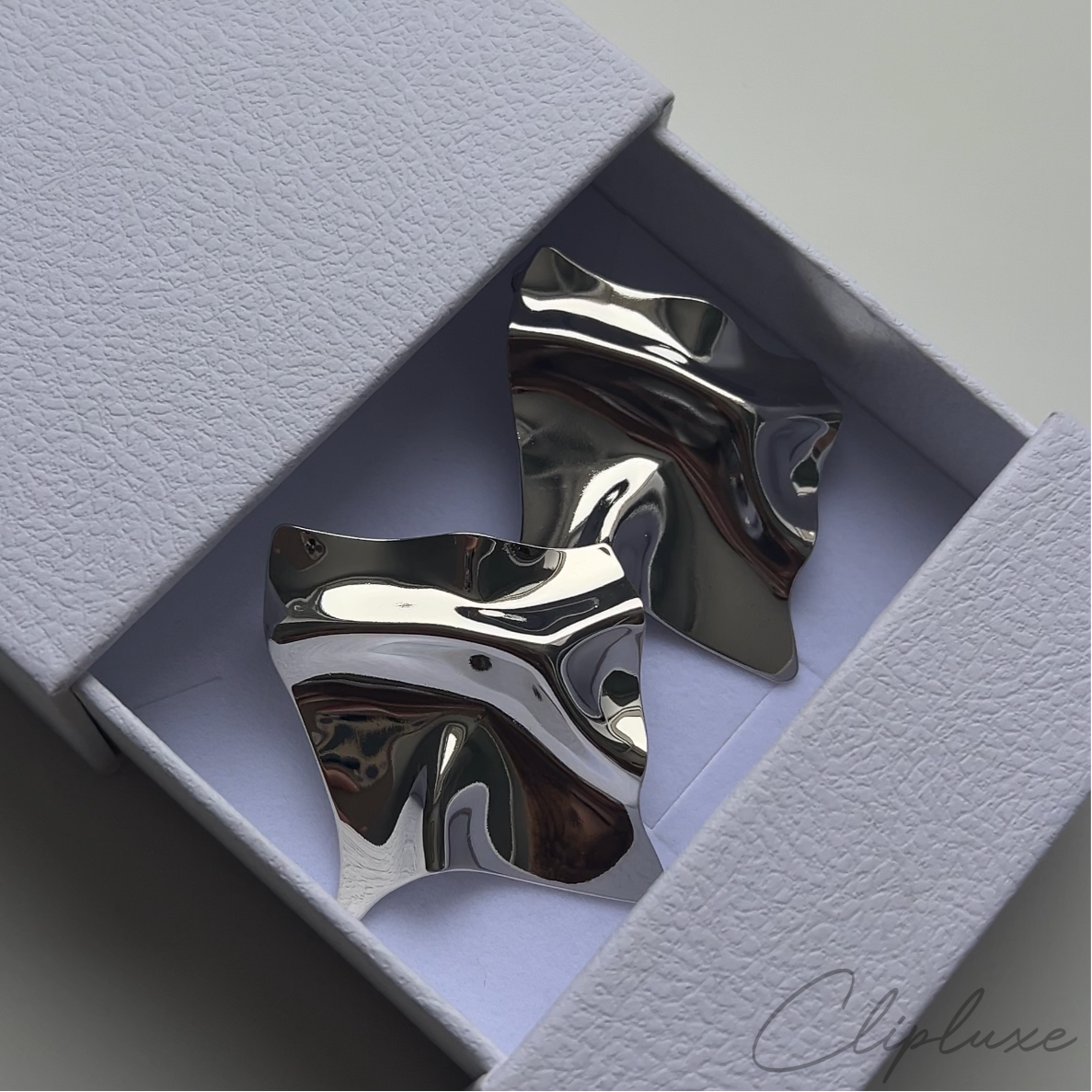 Irregular hanging Clip-on earring