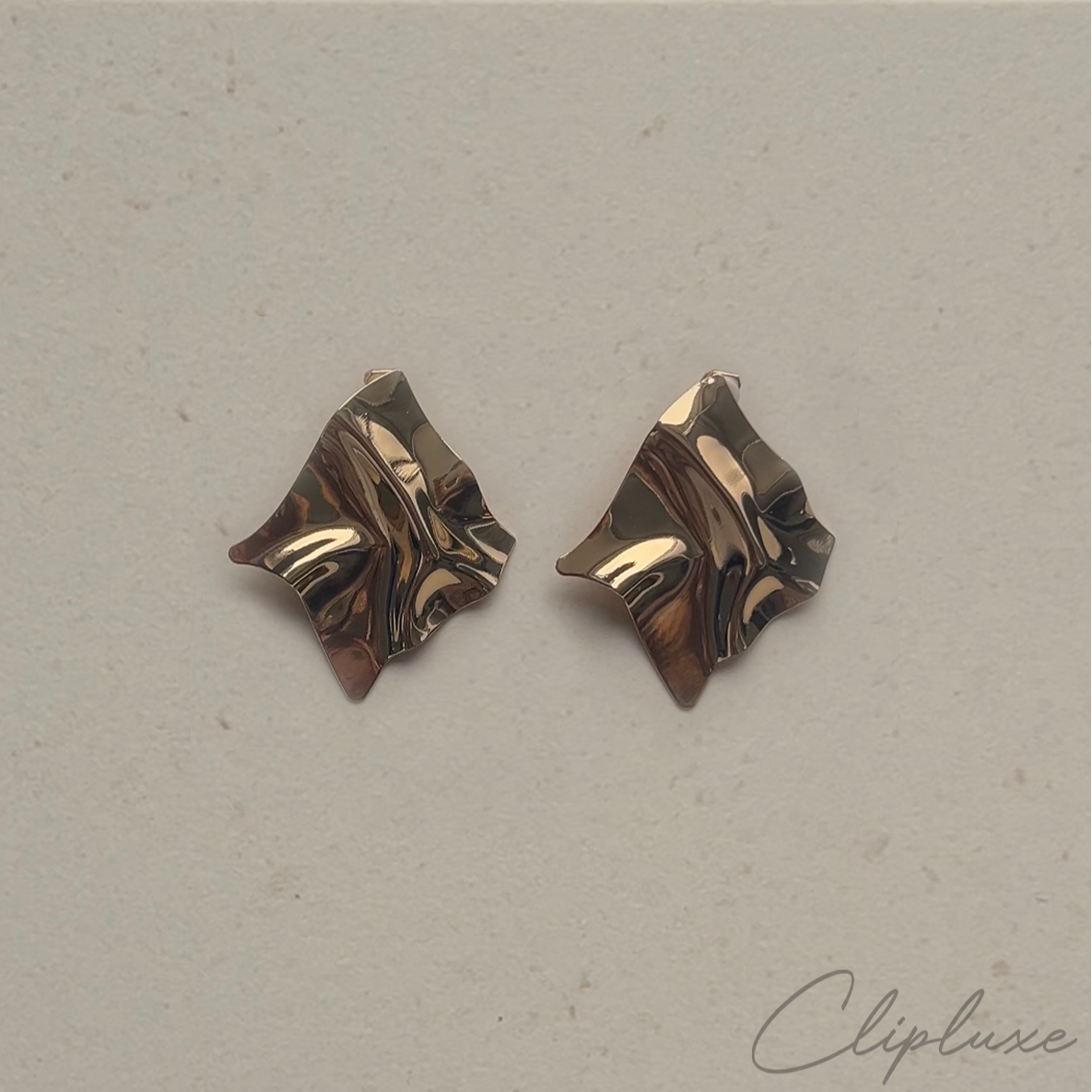 Irregular hanging Clip-on earring
