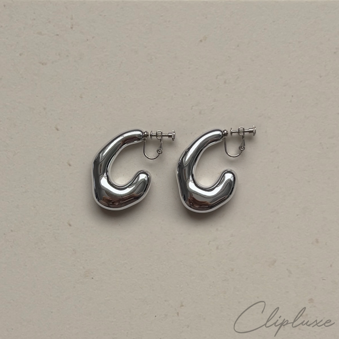 Irregular hooped Clip-on earring