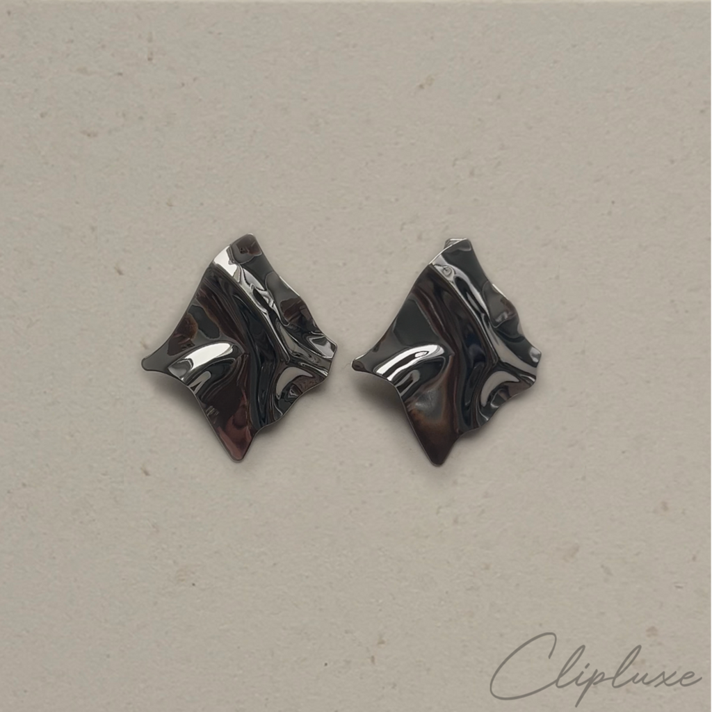 Irregular hanging Clip-on earring