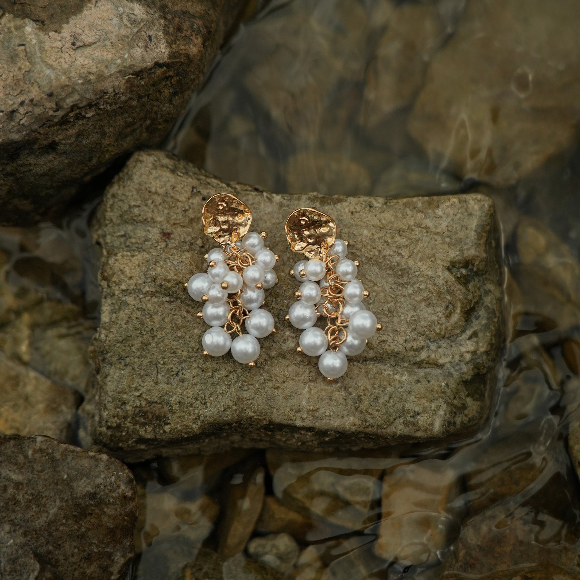 Pearl cascade clip on earrings