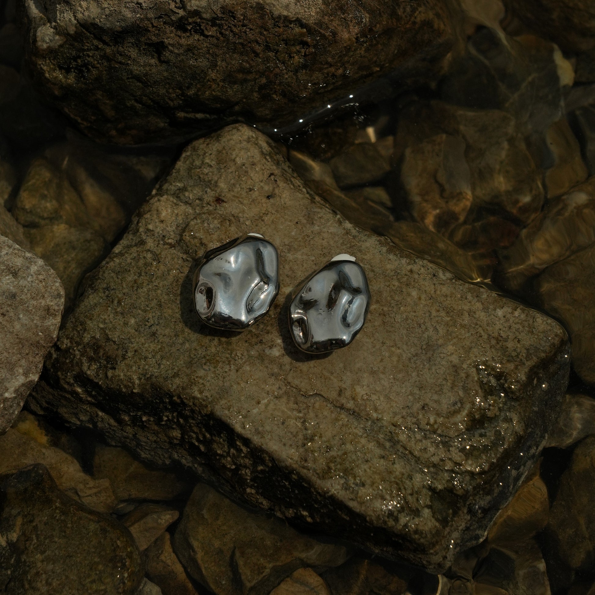 Irregular Hammered Clip-on earring