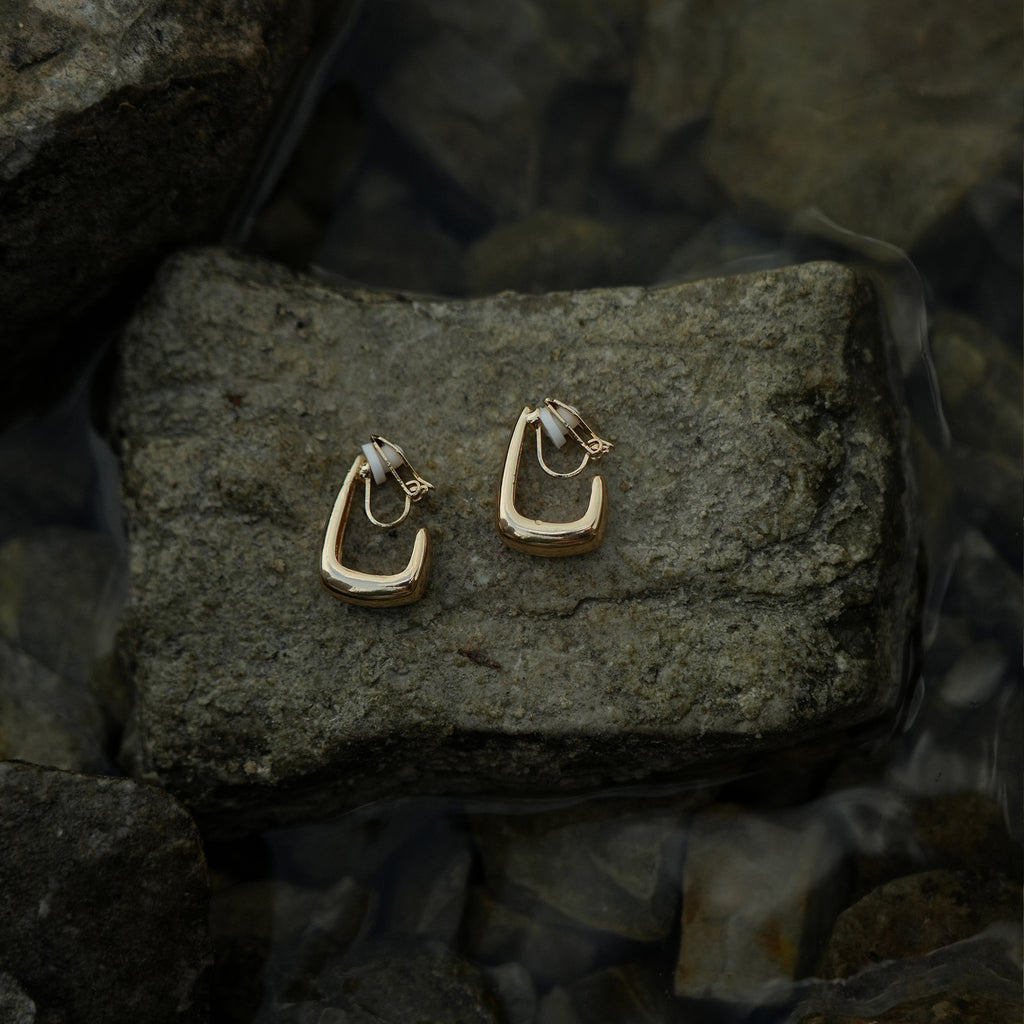 Teardrop clip on earrings