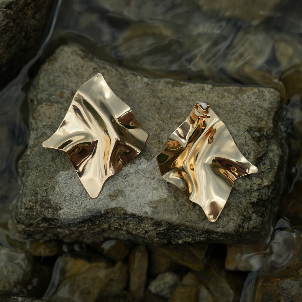 Sculpted square clip on earrings