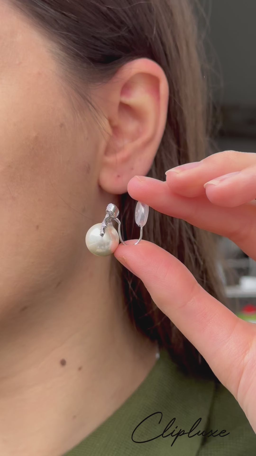 Luxe silver bow pearl clip on earrings
