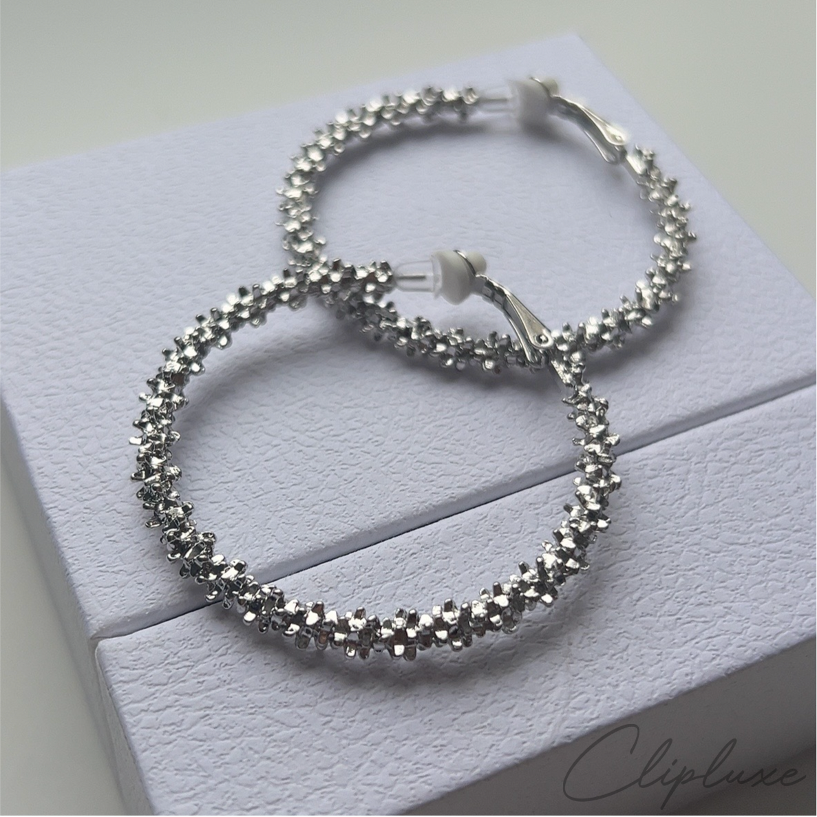 Textured simple hoop Clip-on earring
